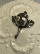 Încarcă imaginea în vizualizatorul Galerie, Recipient cu capac din porțelan, cca. anii 1900