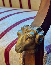 Încarcă imaginea în vizualizatorul Galerie, Canapea vintage din lemn natural, cca. anii ‘50