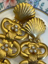 Încarcă imaginea în vizualizatorul Galerie, Cercei statement vintage, cca. anii ‘80