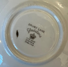 Încarcă imaginea în vizualizatorul Galerie, Set trio mic dejun, Gladstone China, cca. anii ‘50