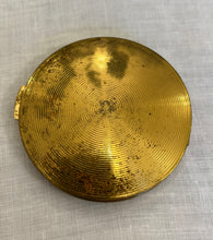 Încarcă imaginea în vizualizatorul Galerie, Pudrieră vintage cu goblen, cca. anii ‘50