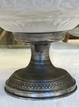 Încarcă imaginea în vizualizatorul Galerie, Recipient cu capac din porțelan, cca. anii 1900