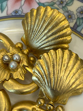 Încarcă imaginea în vizualizatorul Galerie, Cercei statement vintage, cca. anii ‘80