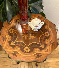 Încarcă imaginea în vizualizatorul Galerie, Masuta vintage anii “40