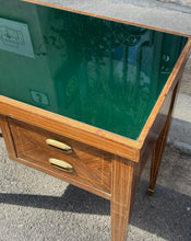 Încarcă imaginea în vizualizatorul Galerie, Birou vintage din lemn de cireș și bronz, cca. anii ‘50