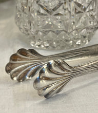 Încarcă imaginea în vizualizatorul Galerie, Recipient pentru gheață vintage din cristal și argint, cca. anii ‘40