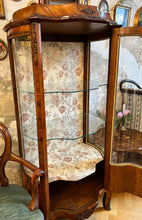 Încarcă imaginea în vizualizatorul Galerie, Vitrină din lemn de mahon, secolul XX