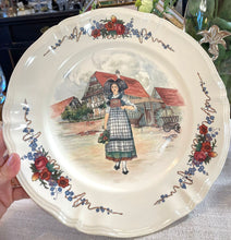 Încarcă imaginea în vizualizatorul Galerie, Platou vintage semnat Obernai