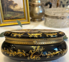 Încarcă imaginea în vizualizatorul Galerie, Bomboniera vintage cca. 1900 - 1930
