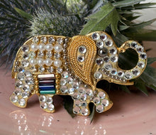 Încarcă imaginea în vizualizatorul Galerie, Brosa maxi cu cristale - Elefant

