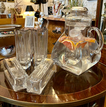 Încarcă imaginea în vizualizatorul Galerie, Set 6 pahare și carafă de cristal și argint
