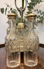 Încarcă imaginea în vizualizatorul Galerie, Set Victorian Argintat - anii 1883
