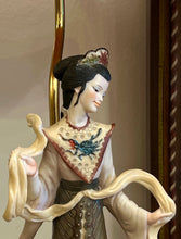 Încarcă imaginea în vizualizatorul Galerie, Veioză vintage cu figurină japoneză, Auro Belcari
