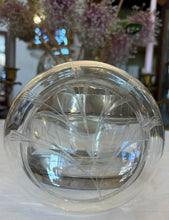 Încarcă imaginea în vizualizatorul Galerie, Recipient vintage din cristal si Argint 800 - anii ‘40

