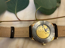 Încarcă imaginea în vizualizatorul Galerie, Ceas Citizen Automatic Silver Dial
