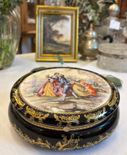 Încarcă imaginea în vizualizatorul Galerie, Bomboniera vintage cca. 1900 - 1930
