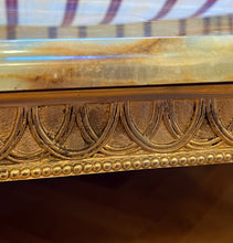 Încarcă imaginea în vizualizatorul Galerie, Masă de salon din bronz și marmură, cca. anii ‘70
