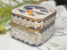 Încarcă imaginea în vizualizatorul Galerie, Caseta mini vintage - Cloisonne
