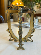 Încarcă imaginea în vizualizatorul Galerie, Rama bronz Art Nouveau
