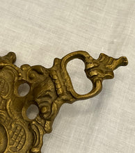 Încarcă imaginea în vizualizatorul Galerie, Sfeșnic vintage din bronz, cca. anii ‘50
