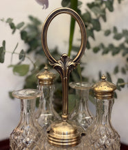 Încarcă imaginea în vizualizatorul Galerie, Set Victorian Argintat - anii 1883
