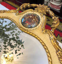 Încarcă imaginea în vizualizatorul Galerie, Oglinda din cristal - in stil Rococo
